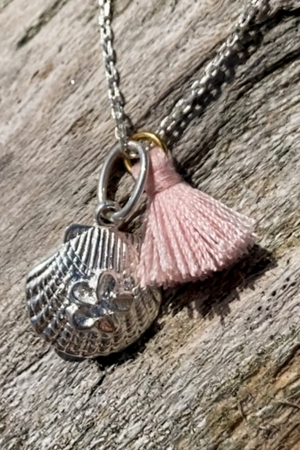 Shell tassel necklace